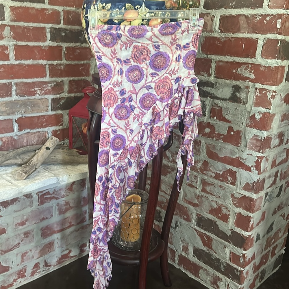 Free People strapless new never worn without tag Floral Asymmetrical Top